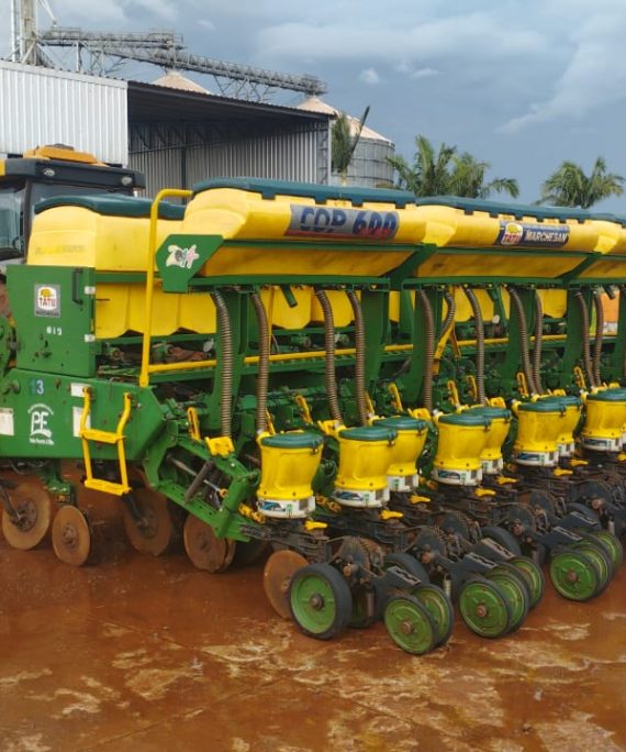 Plantadeira Tatu Marchesan Cop Flex 600